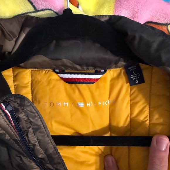 Tommy Hilfiger Green and Brown Camouflage Vest - Picture 4 of 5